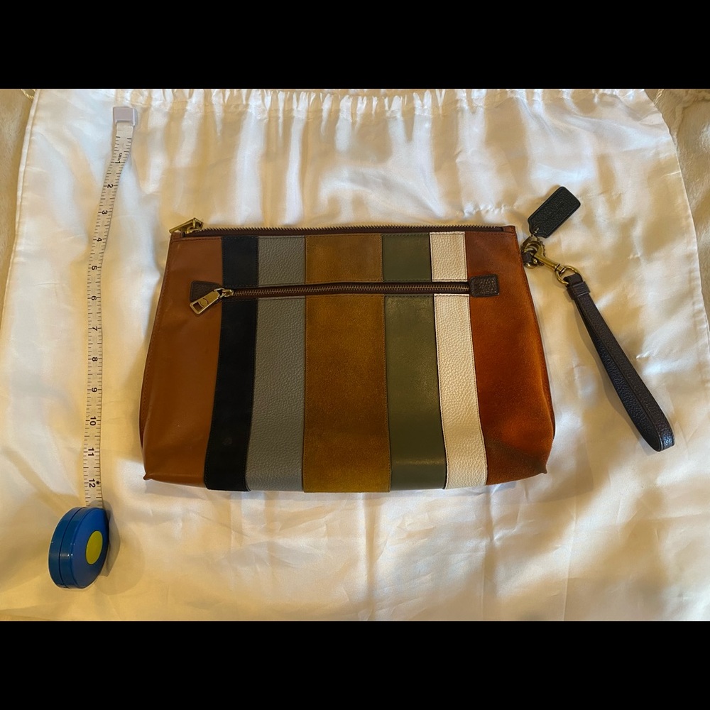 Coach - Picture 2 of 2